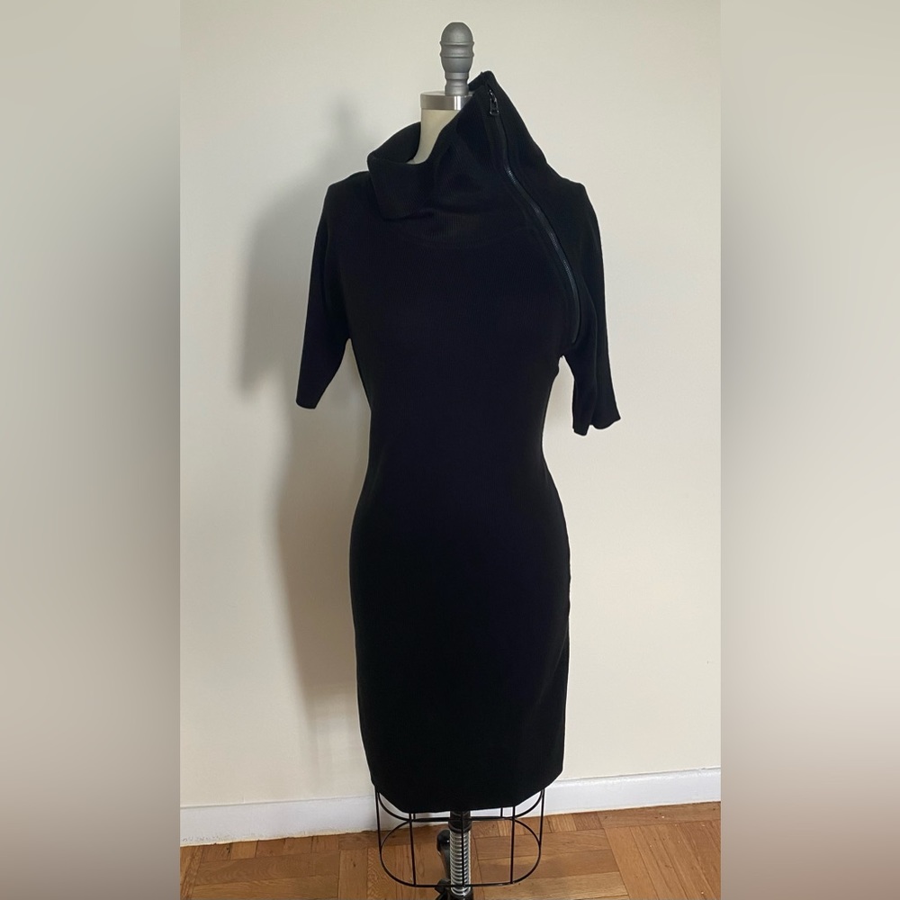 EUC Zipper BodyCon cowl dress black medium NO TAGS!